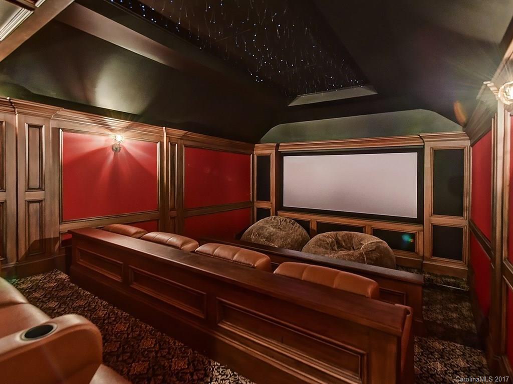 Pinnacle Shores - Residential