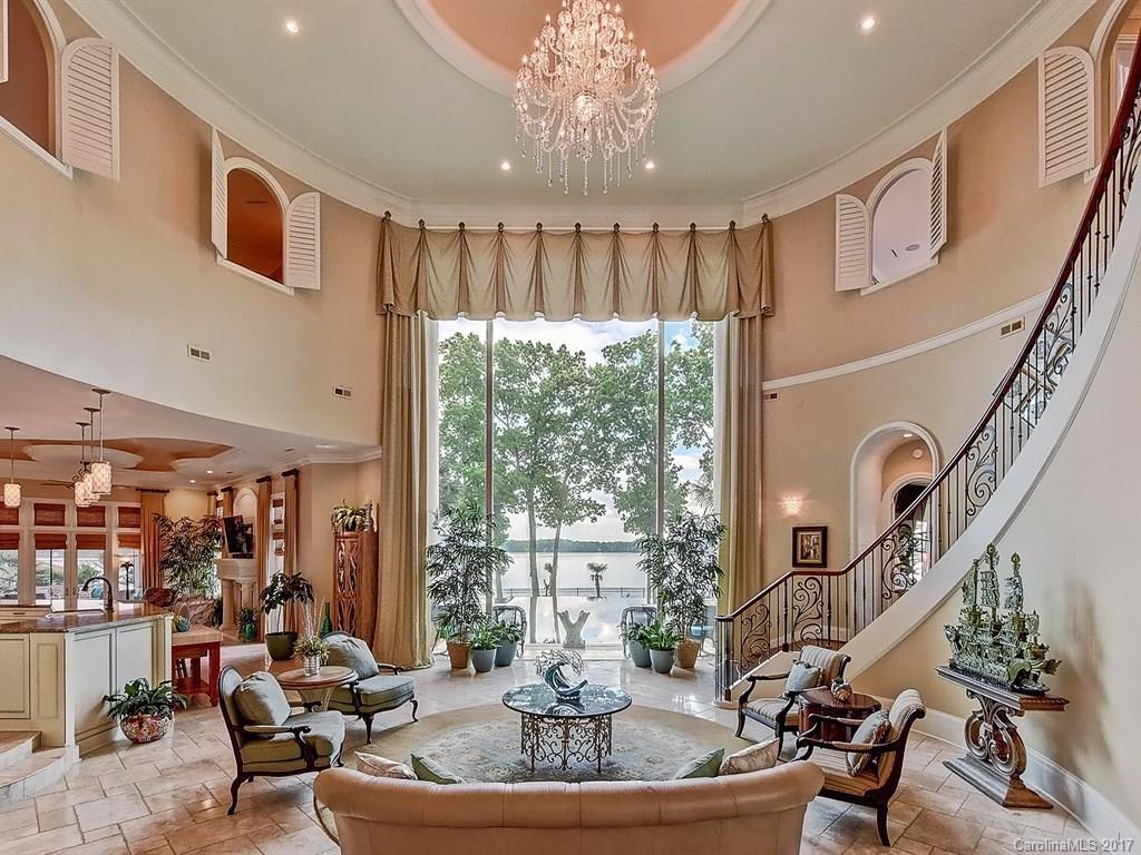 Pinnacle Shores - Residential