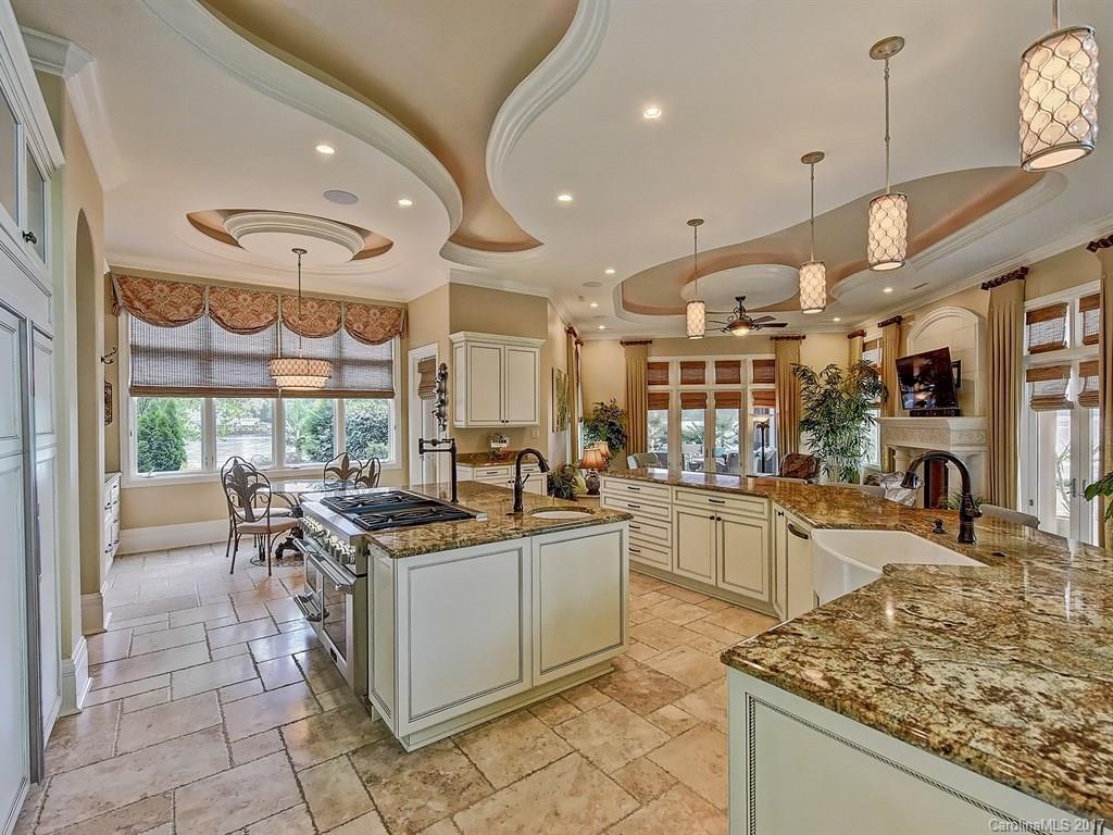 Pinnacle Shores - Residential