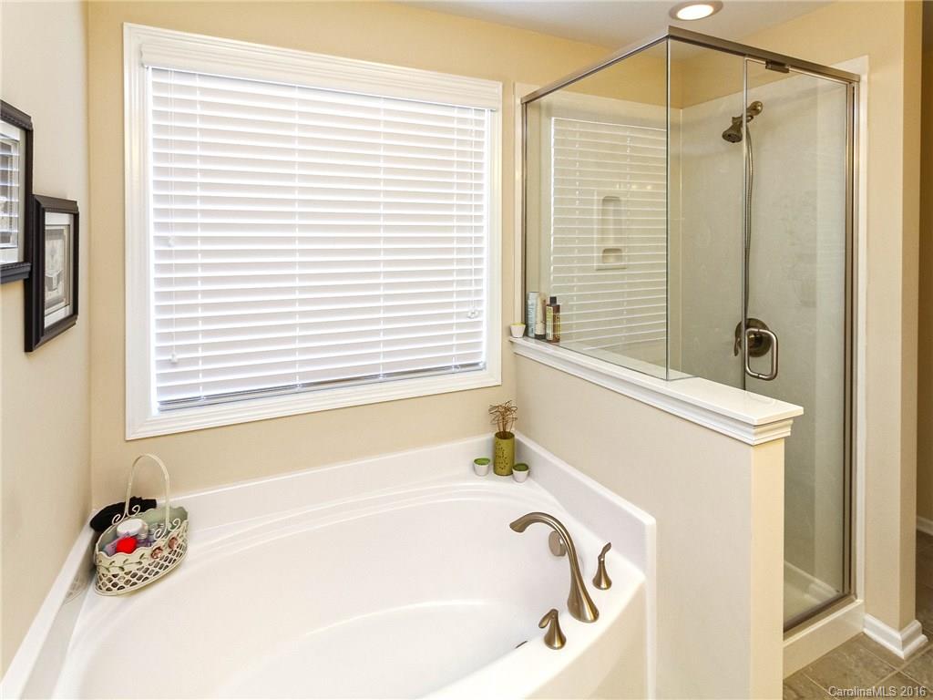 Lakebridge - Residential