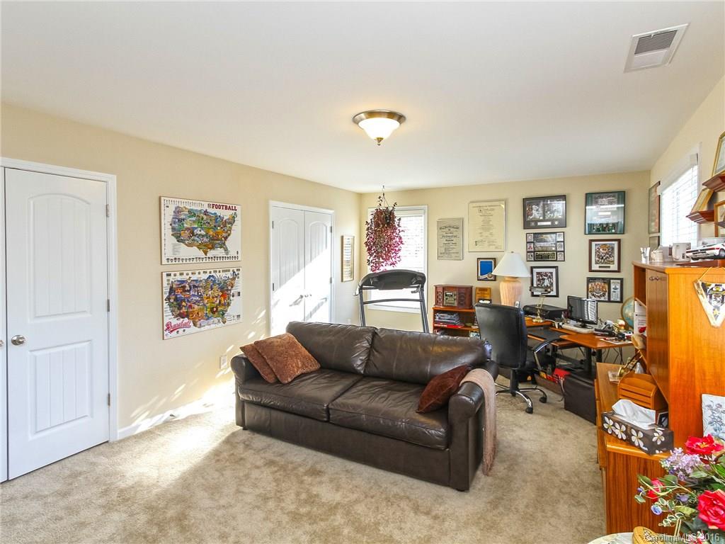 Lakebridge - Residential