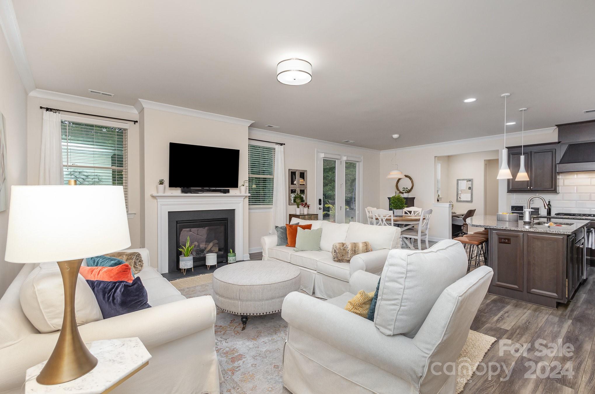 Lake Crest - Residential