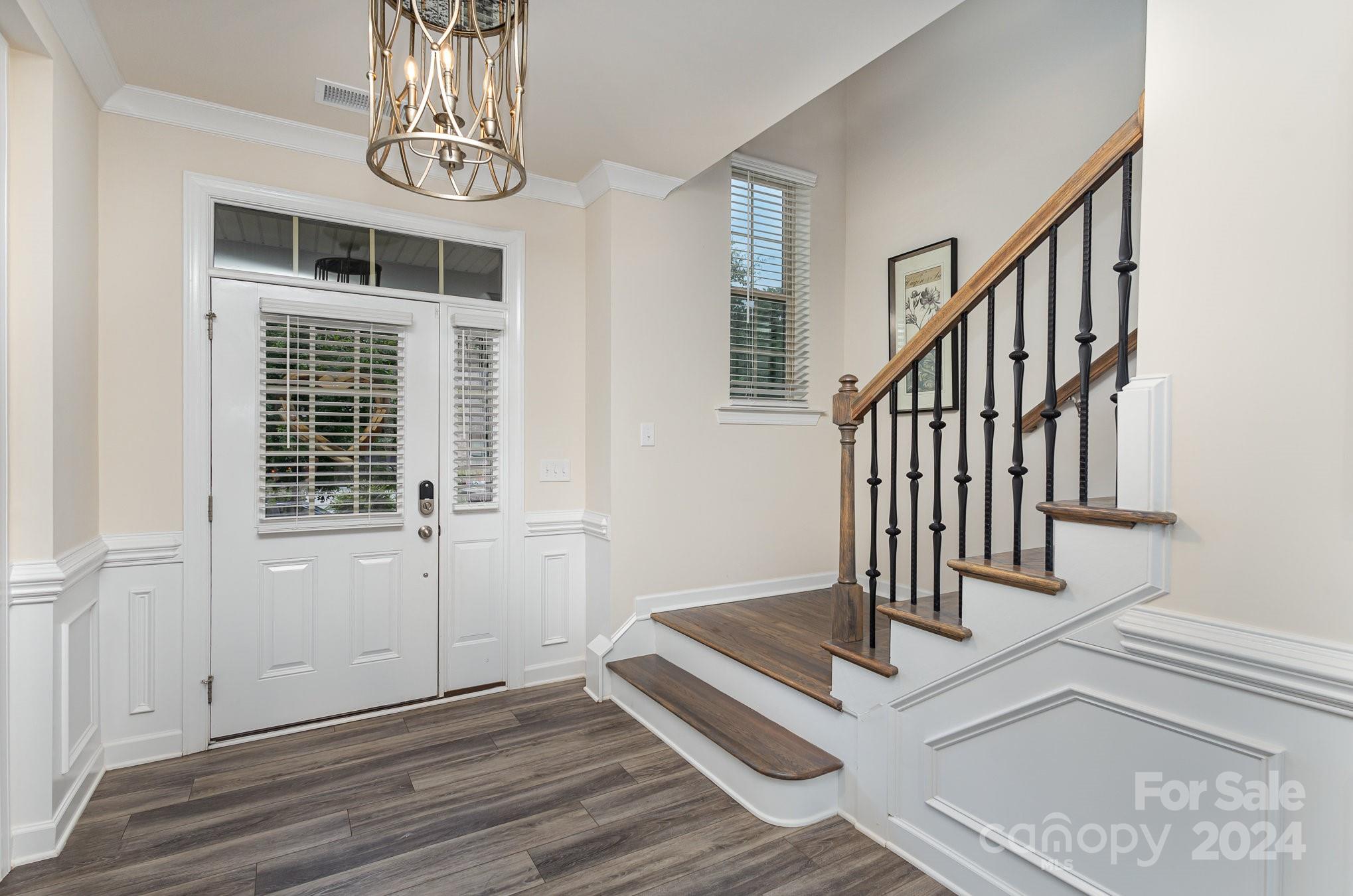 Lake Crest - Residential