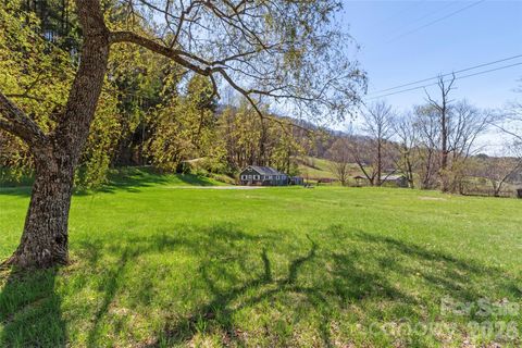 24 Baldridge Drive Burnsville NC 28714