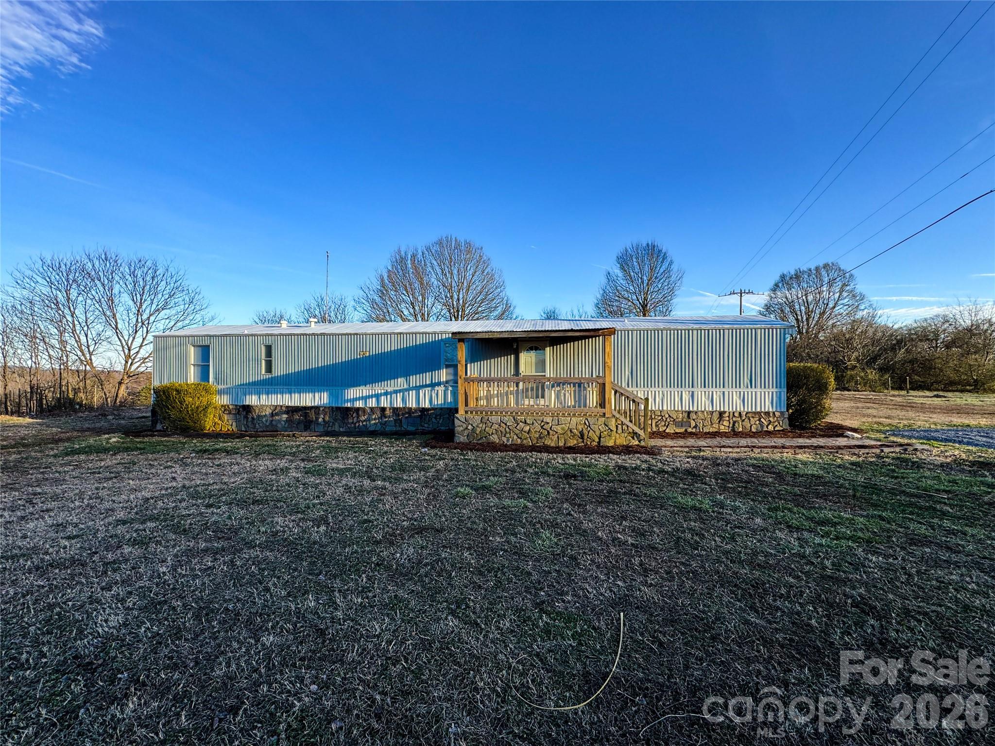 7555 Palm Tree Drive