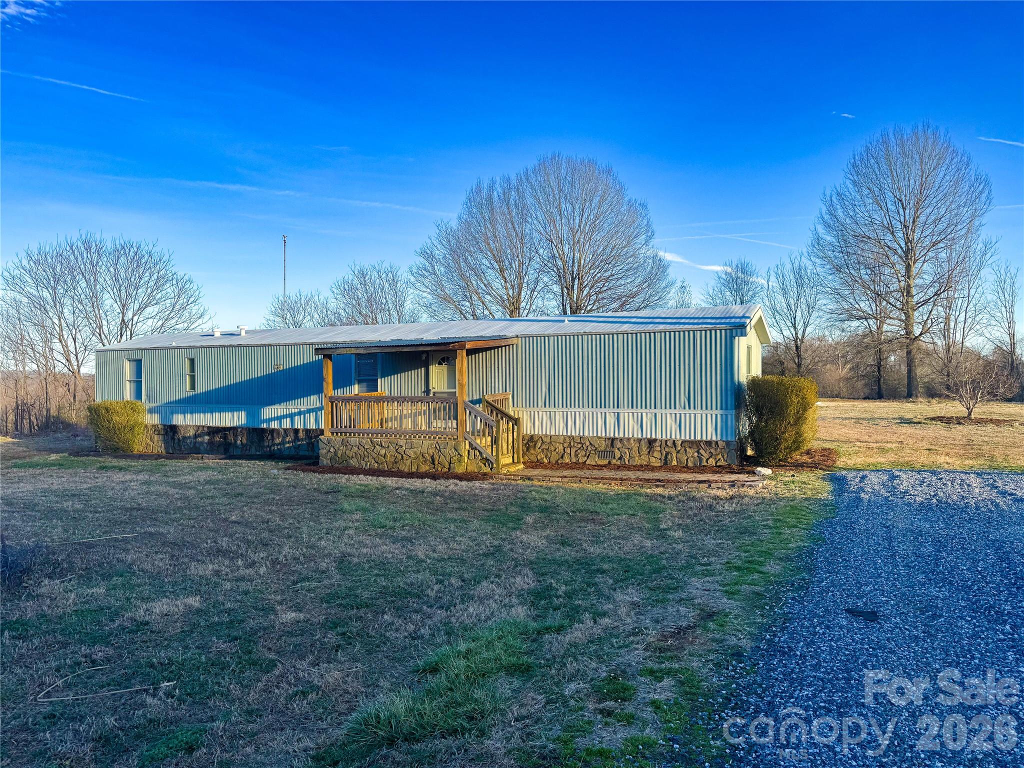 7555 Palm Tree Drive