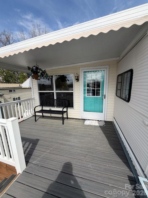 118 Eagle Drive New London NC 28127