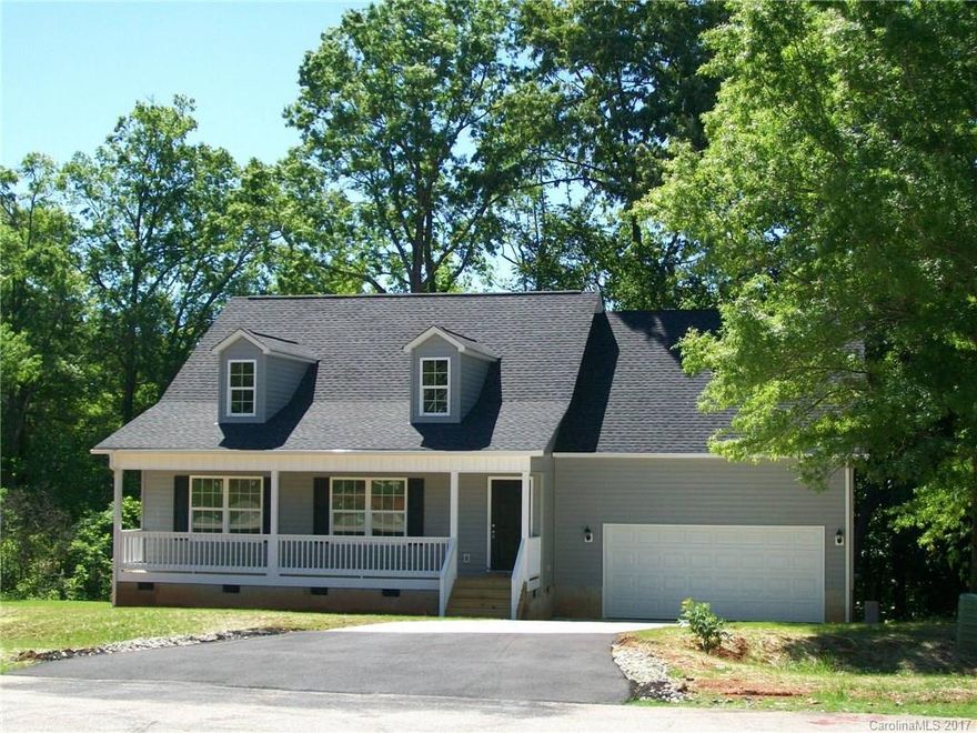 Rocking Chair front porch and covered back deck. Split 3 bedroom floorplan, 3 full baths. 3rd bath in Bonus room. Granite counter tops, Hardwood flooring in main living area.  Large private lot.
House plans may vary from sample pictures, due to upgrades on previous homes. Certain upgrades are available before actual order for install. Any variation in sample pictures to what is in the house must be considered upgrades.