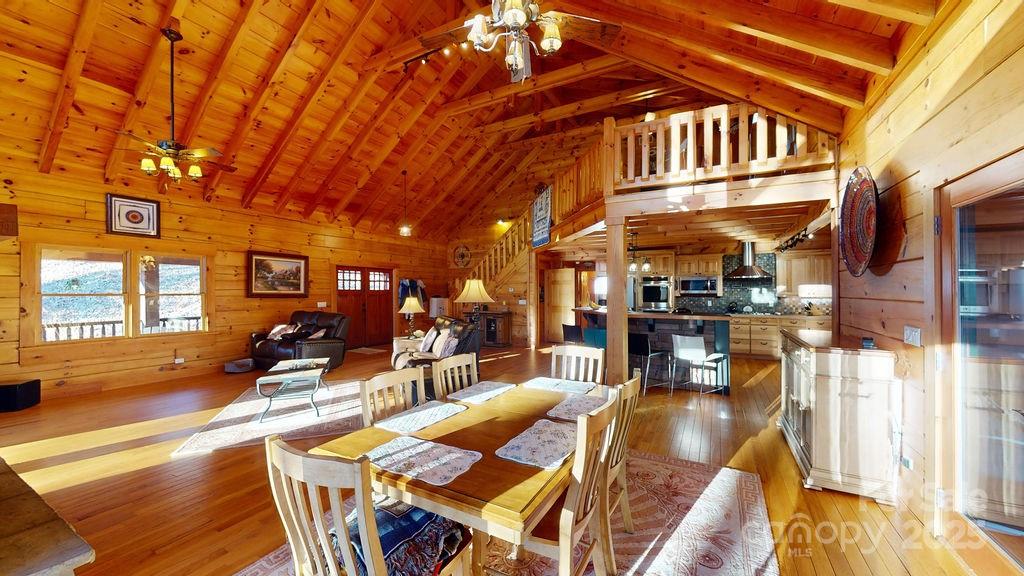 714 Heartwood Drive