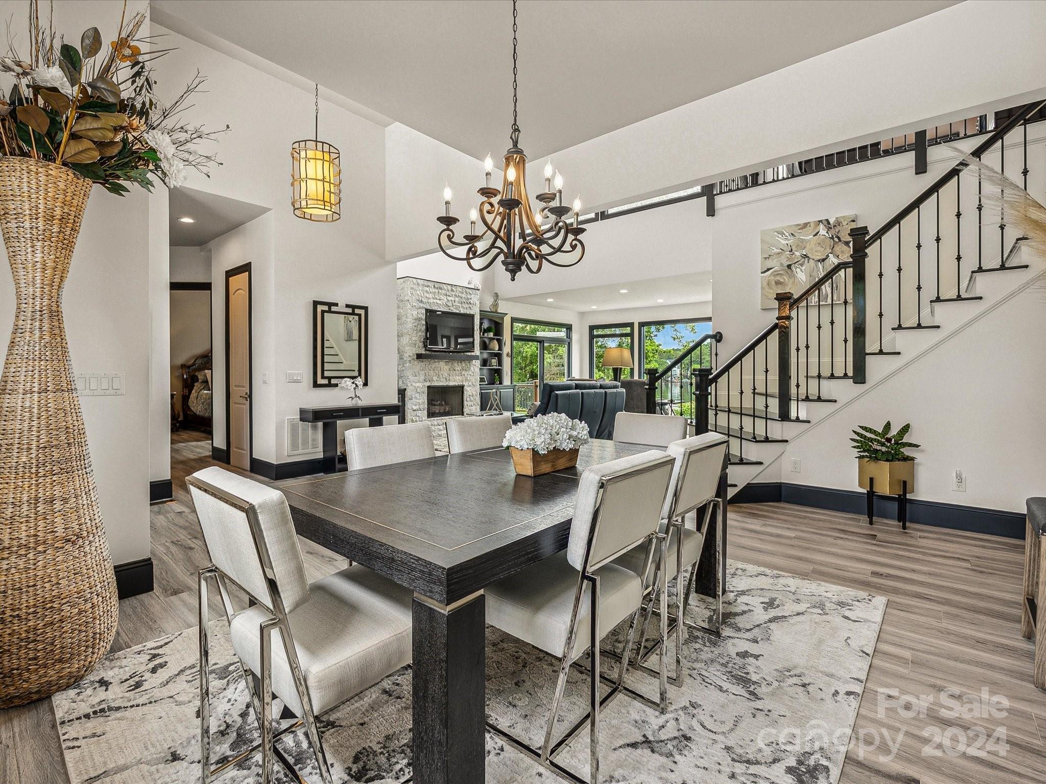 The Peninsula - Residential