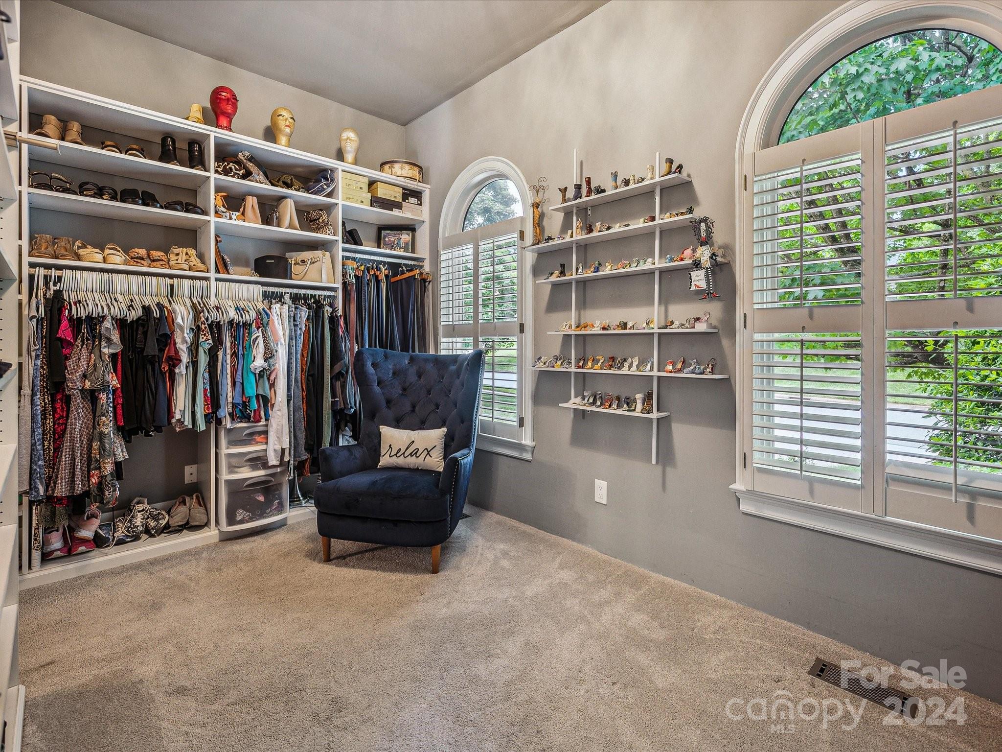 The Peninsula - Residential