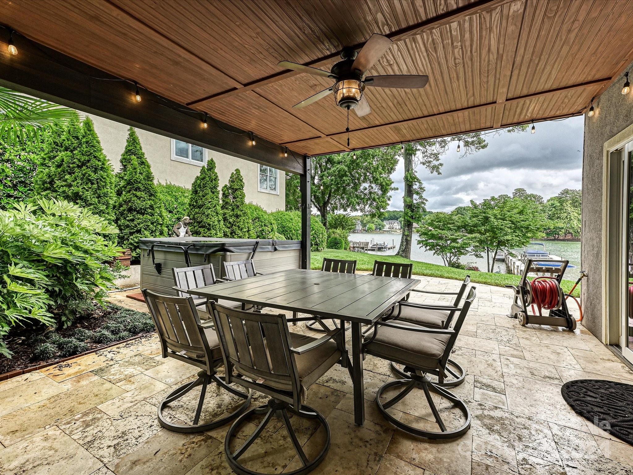 The Peninsula - Residential