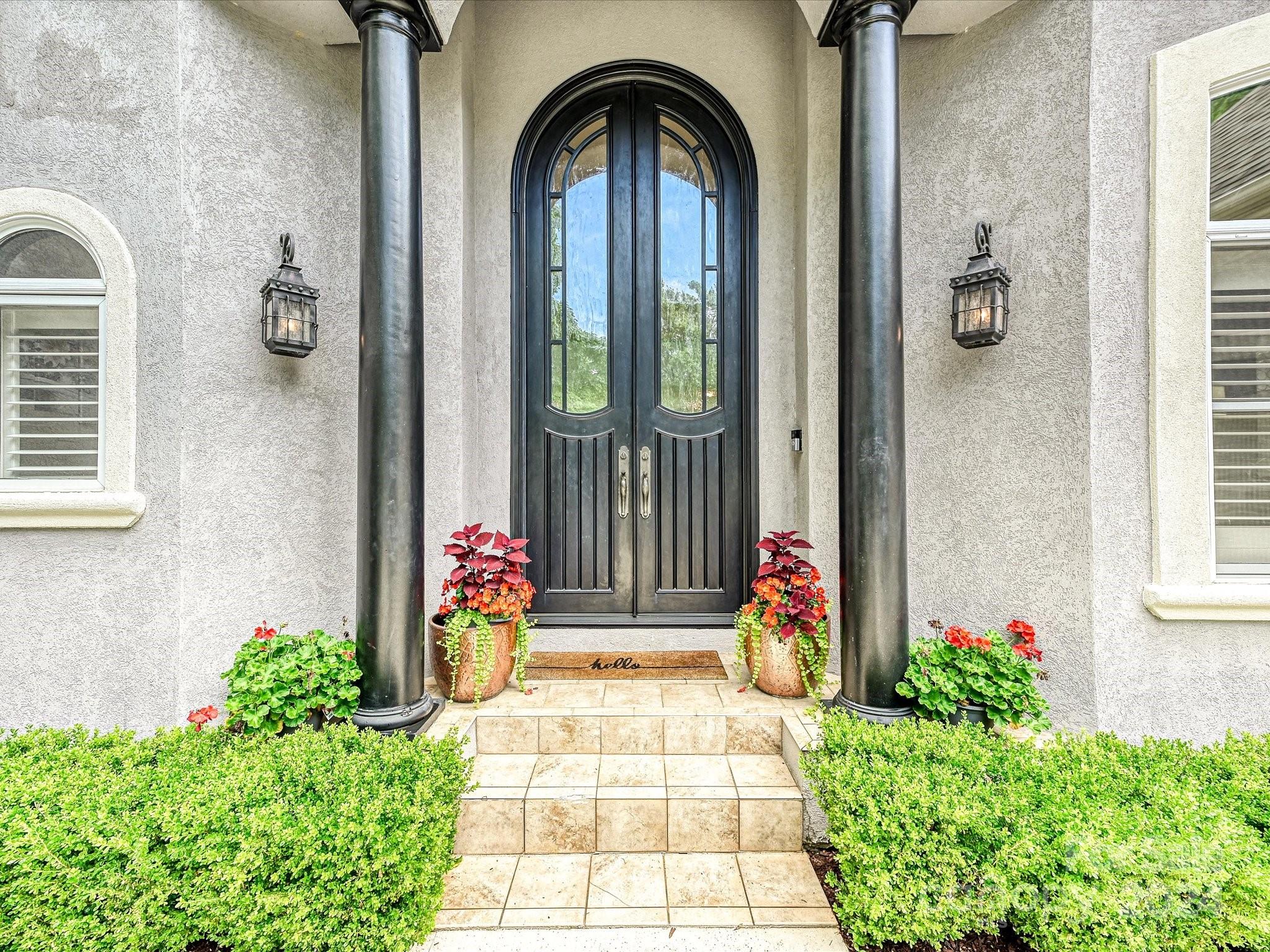 The Peninsula - Residential