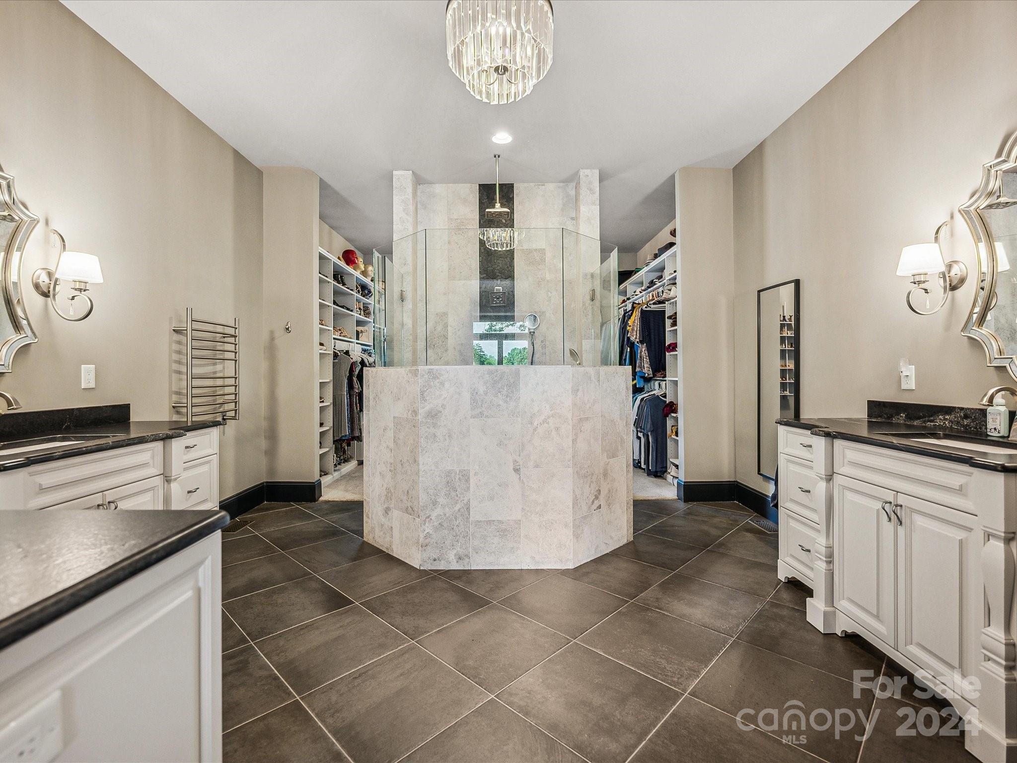 The Peninsula - Residential