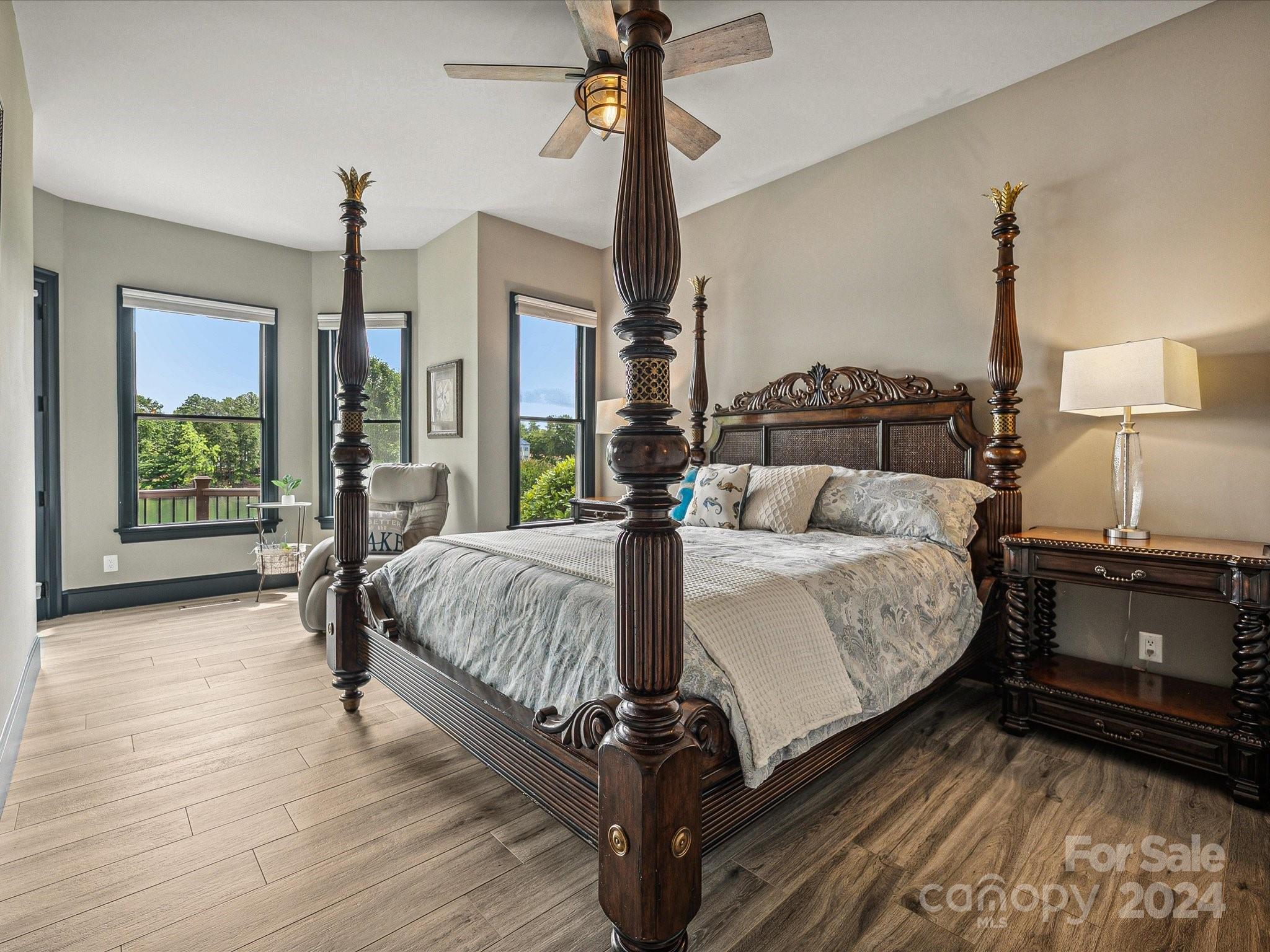 The Peninsula - Residential