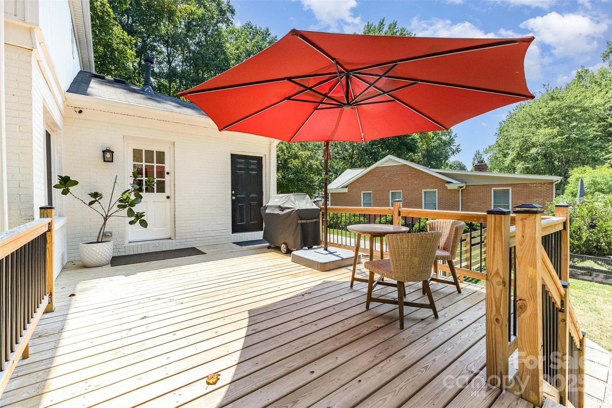 Sardis Forest - Residential