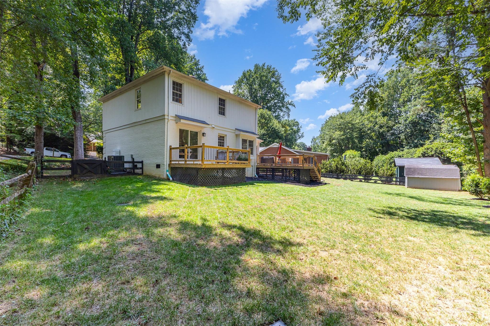 Sardis Forest - Residential