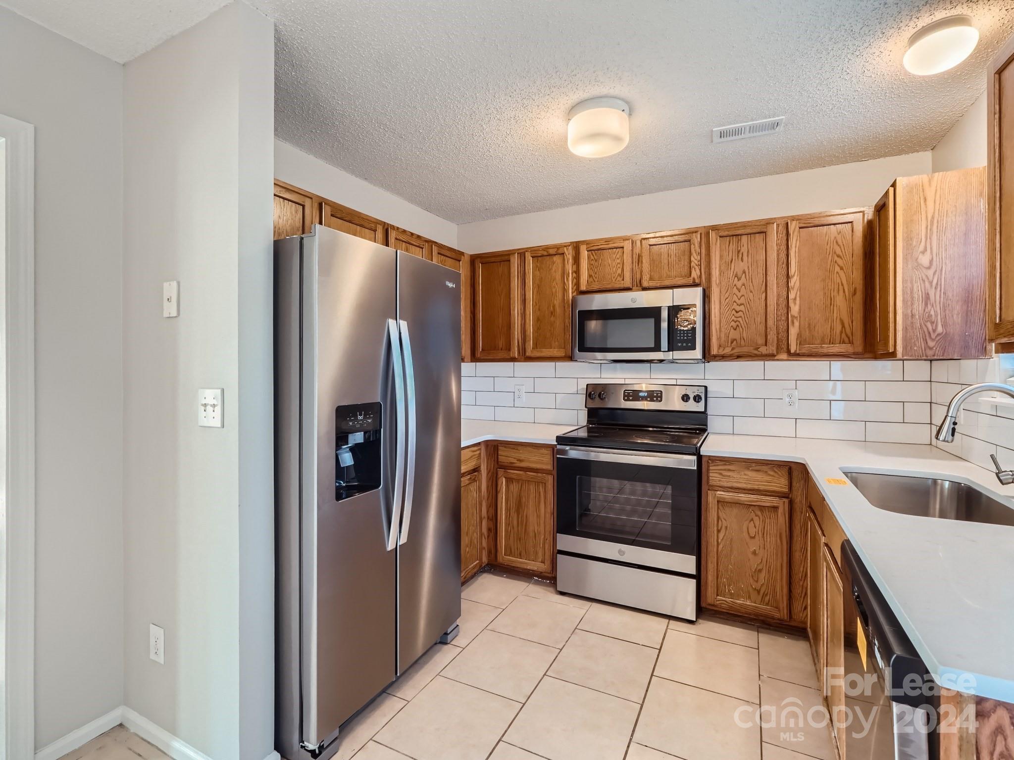 Brownestone - Residential Lease