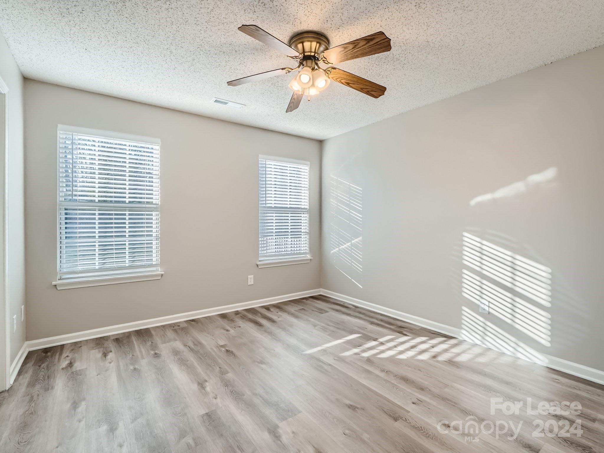 Brownestone - Residential Lease