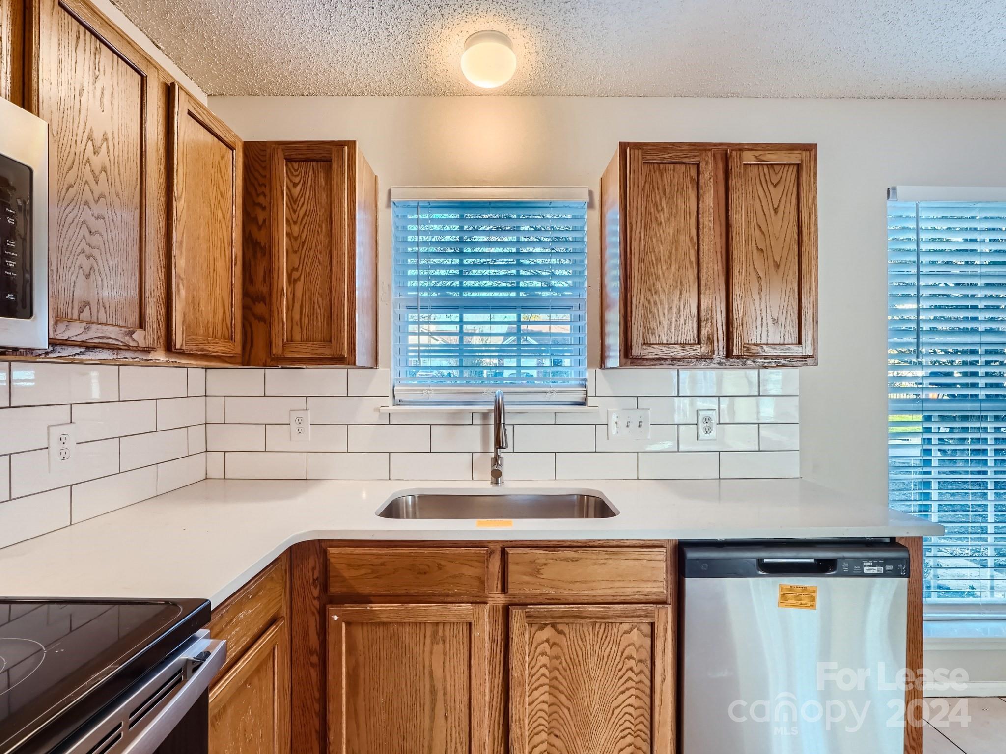 Brownestone - Residential Lease