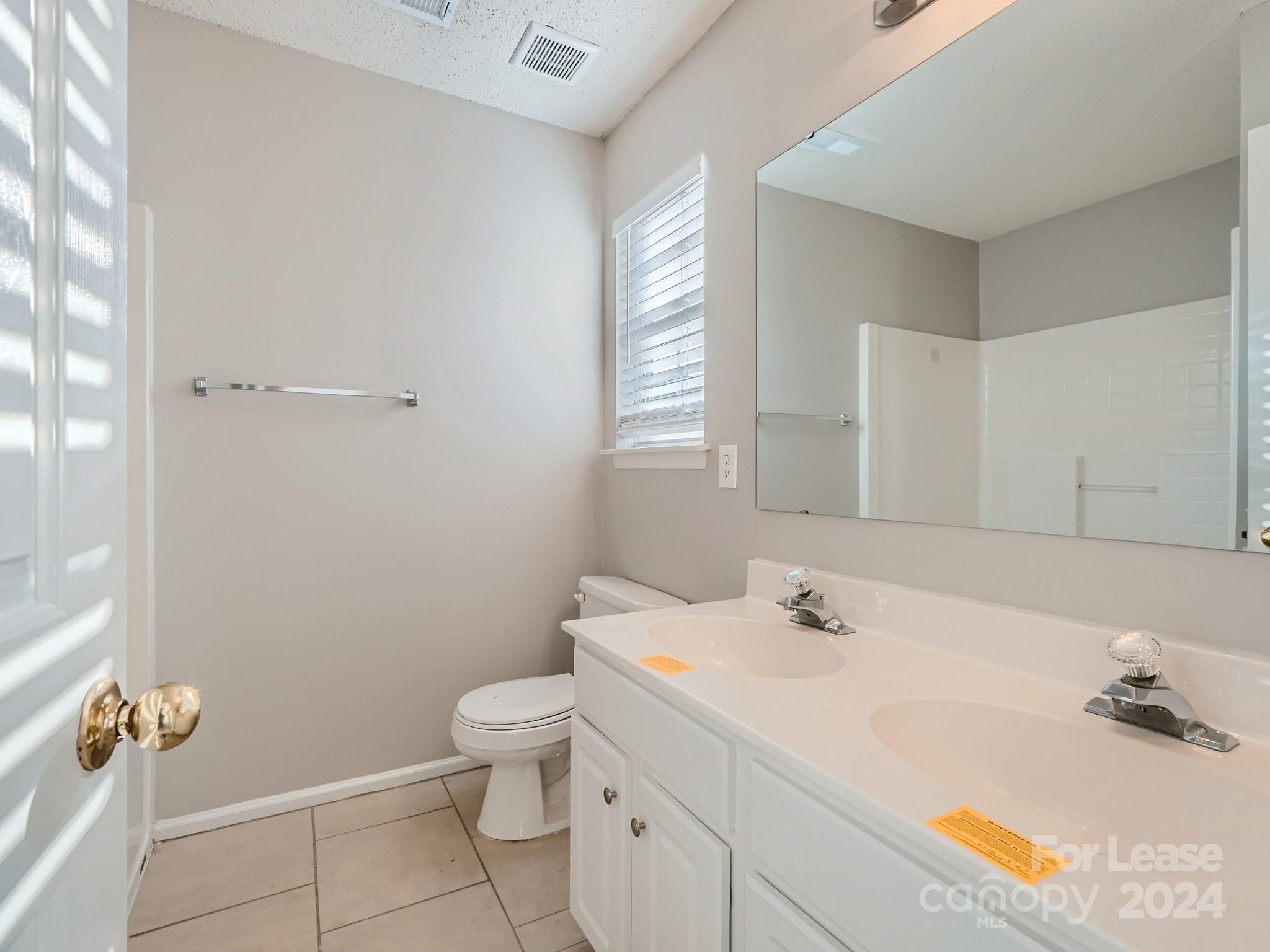 Brownestone - Residential Lease