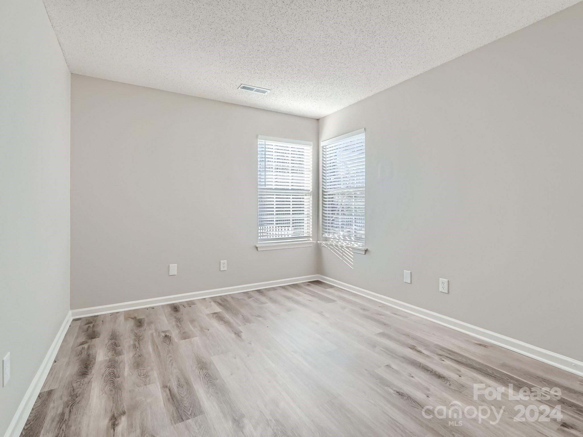 Brownestone - Residential Lease