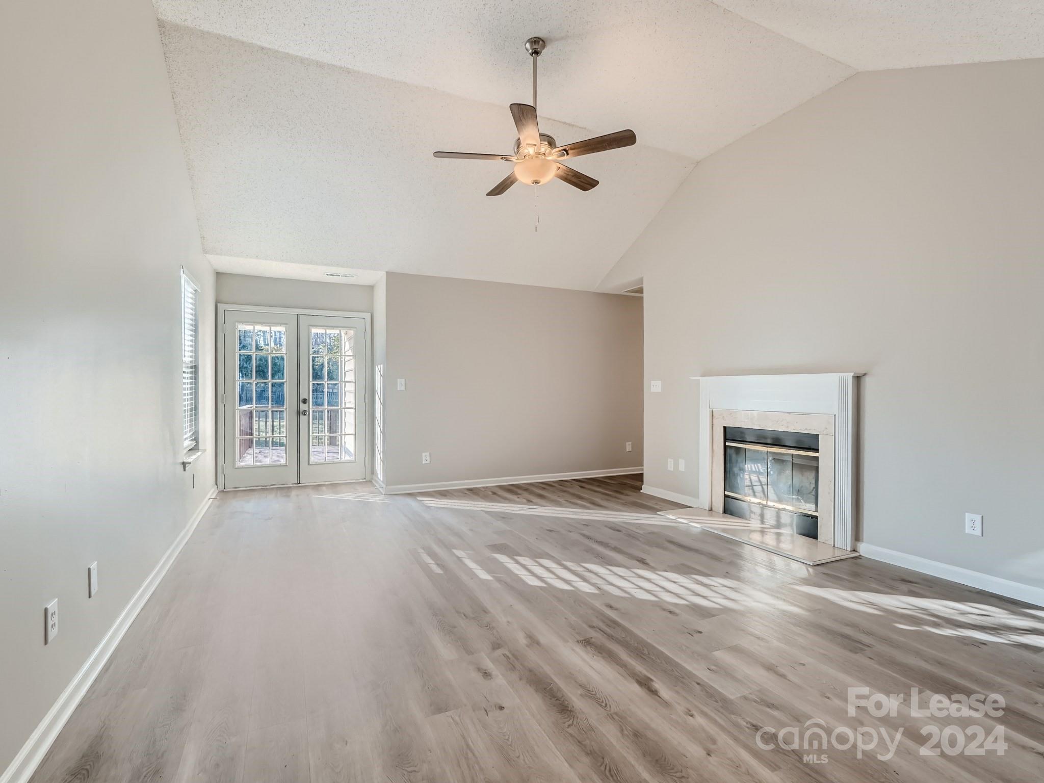 Brownestone - Residential Lease