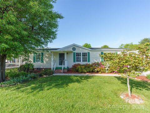 236 White Ash Circle Hendersonville NC 28739