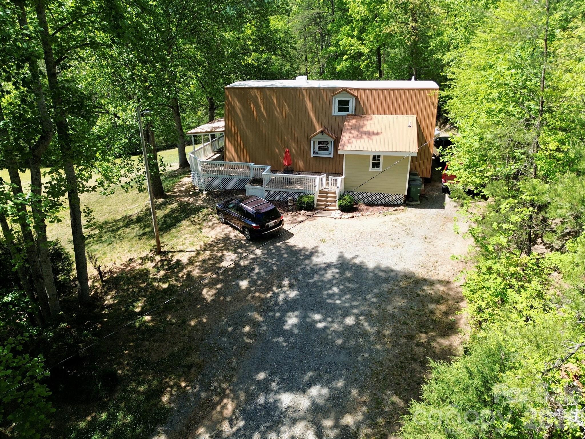 282 Calhoun Trail