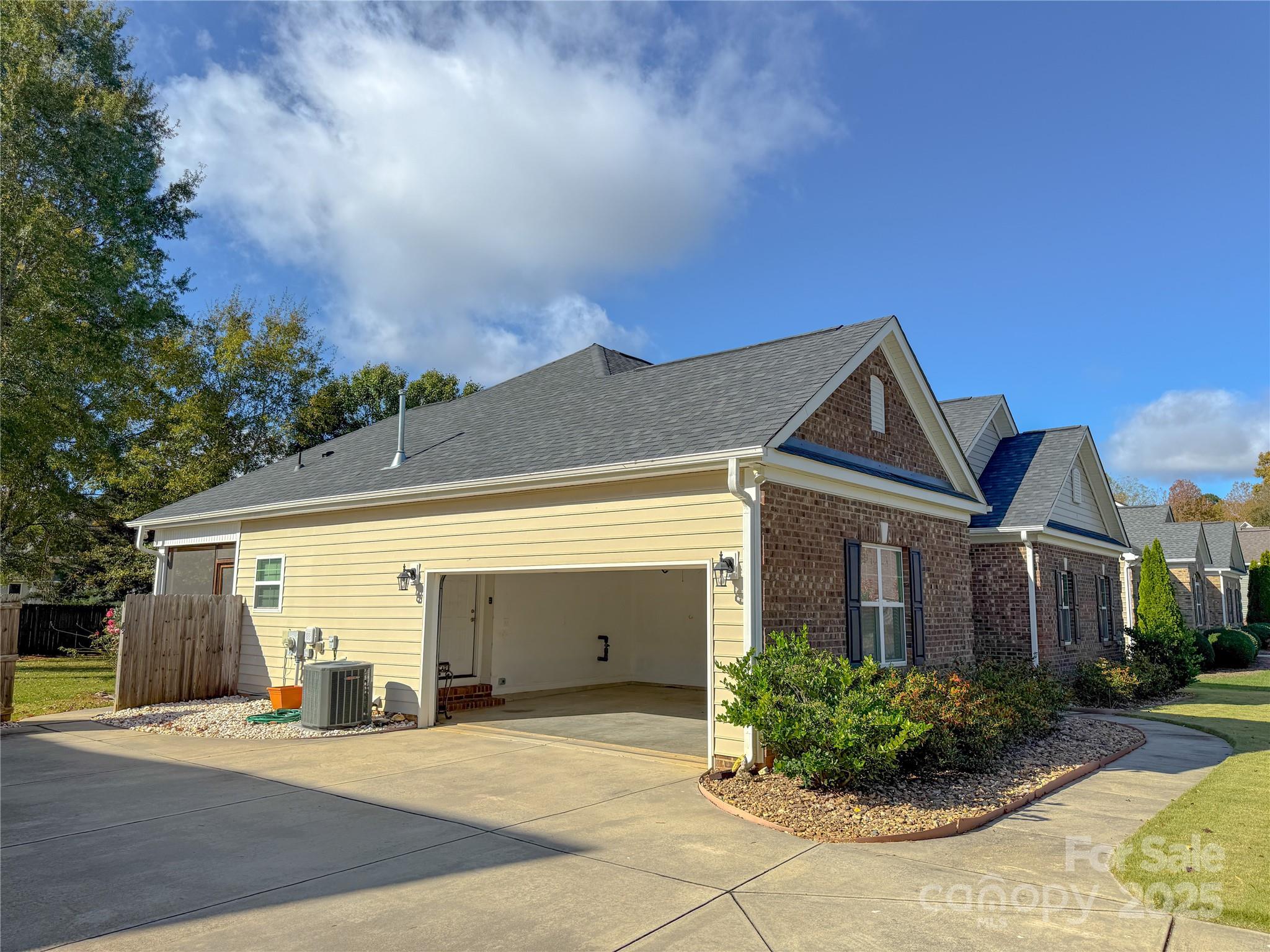 128 Coral Rutledge Drive