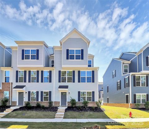 Photo of 126 August Lane, Matthews, NC 28104 (MLS # 4276556)