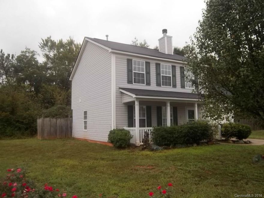 WOW!!! HOUSE IS LIKE NEW!! Could be the nicest in the neighborhood. Three bedrooms plus a Bonus room! Kitchen Island, microwave, dishwasher and disposal. No neighbors behind you. Possible lease to own if interested.