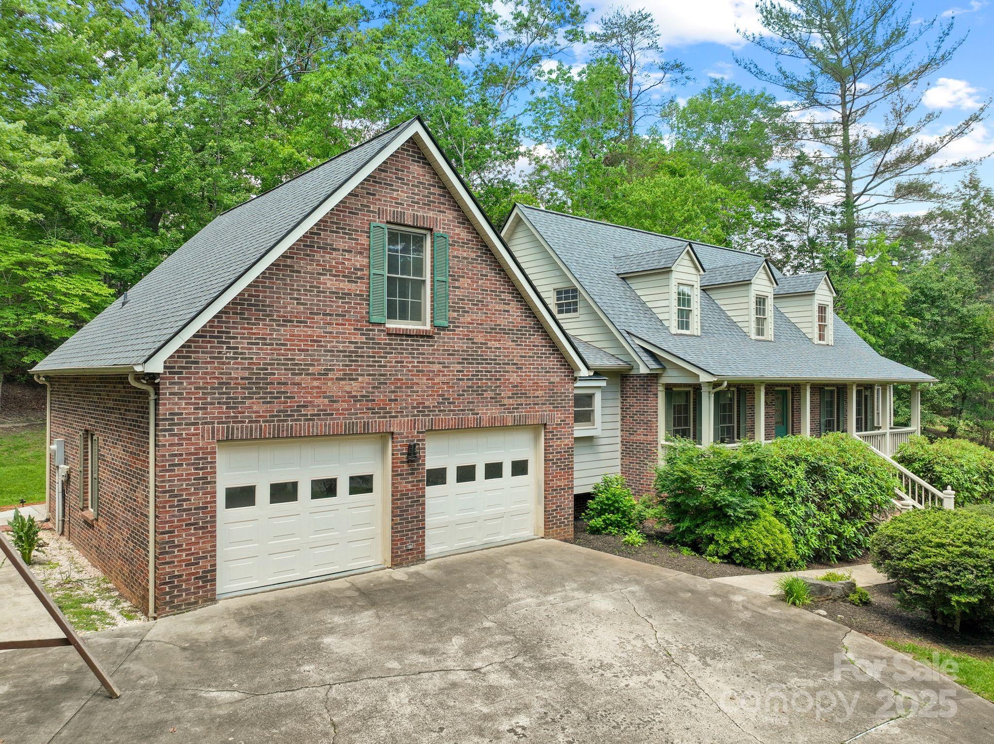 304 La Foret Drive