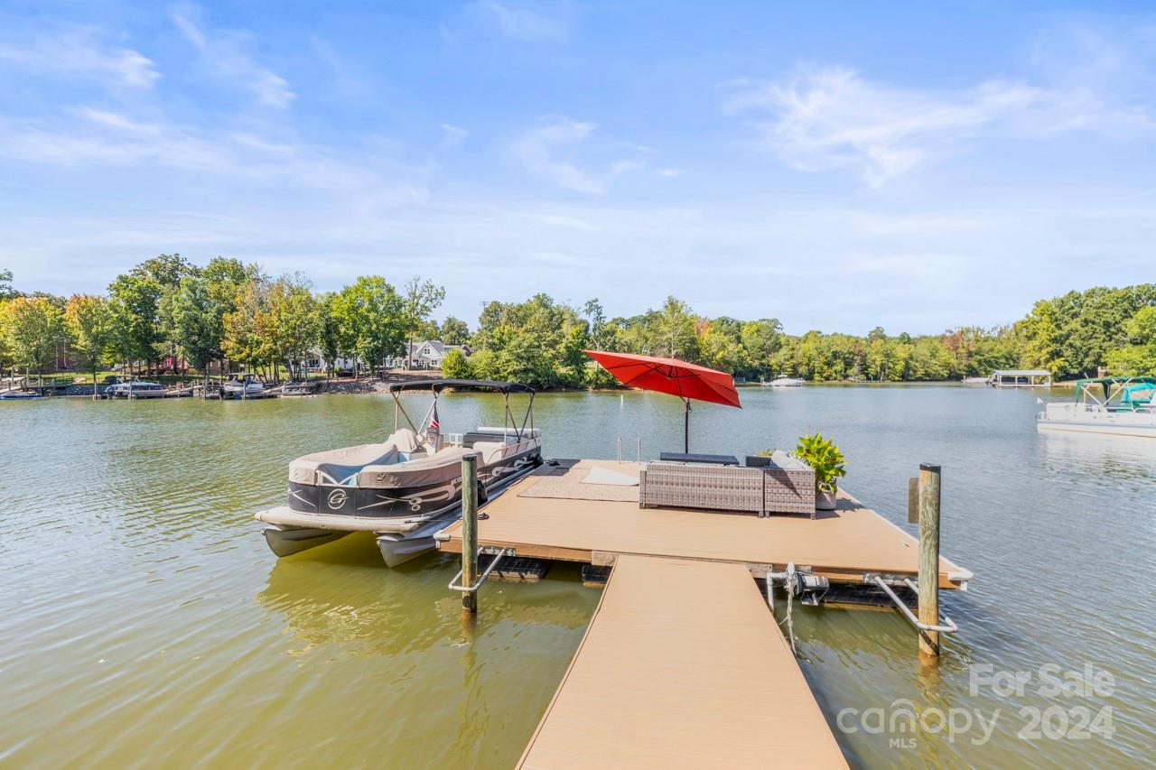 Malibu Pointe - Residential