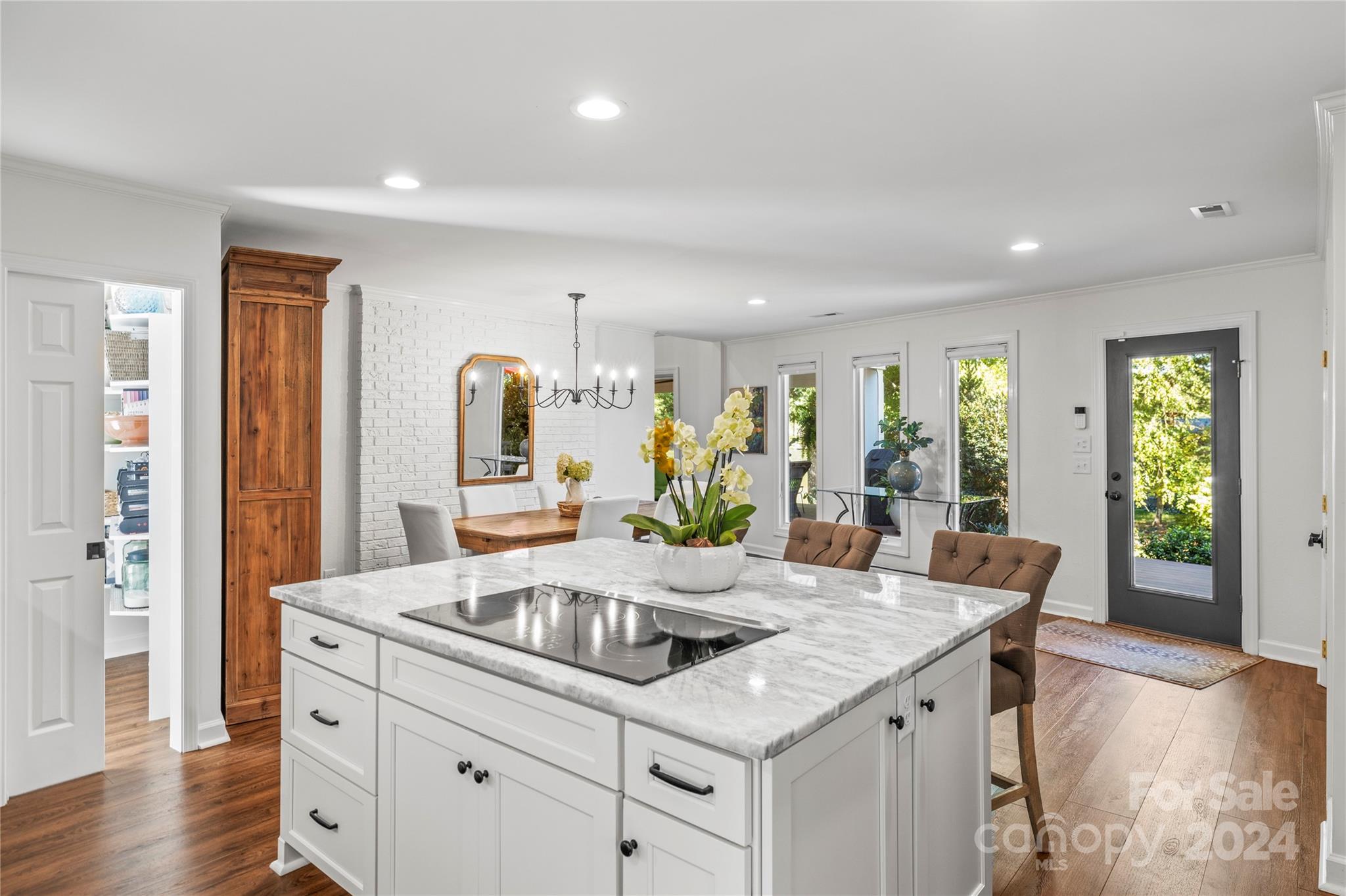 Malibu Pointe - Residential