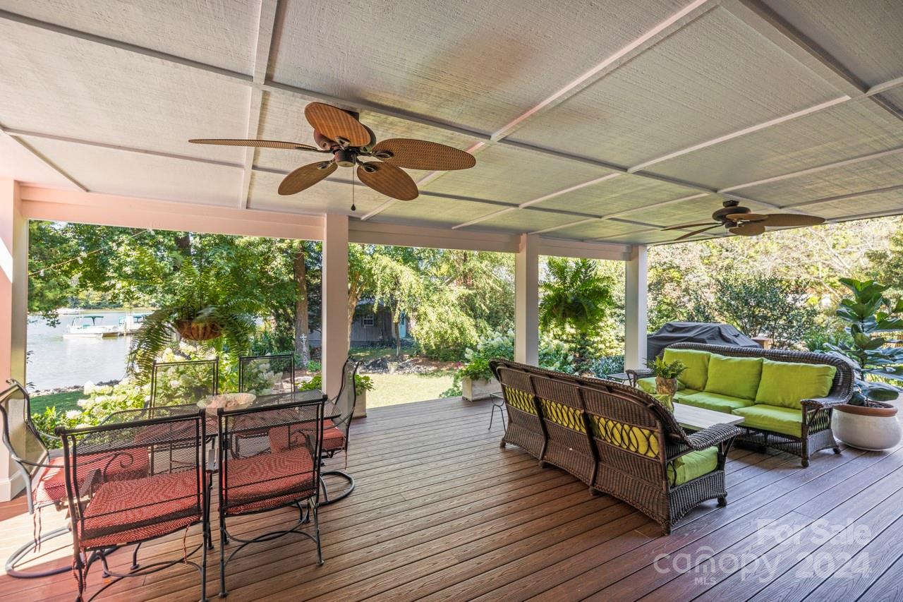 Malibu Pointe - Residential