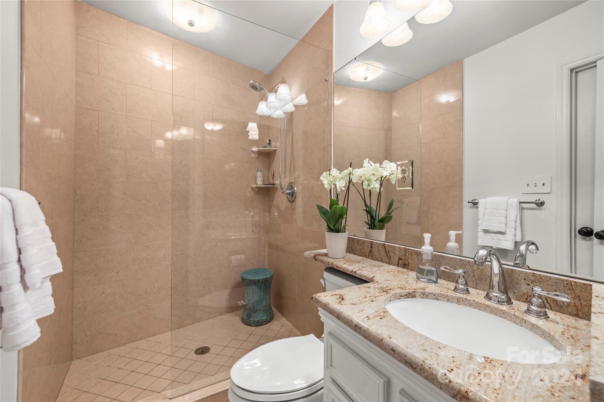 Malibu Pointe - Residential