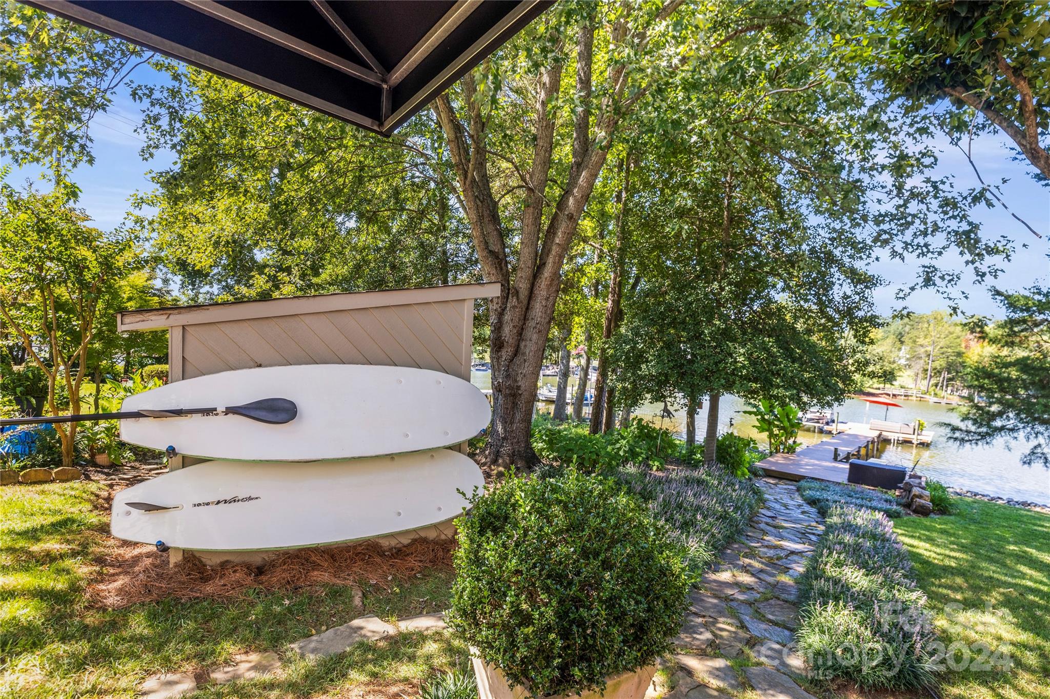 Malibu Pointe - Residential