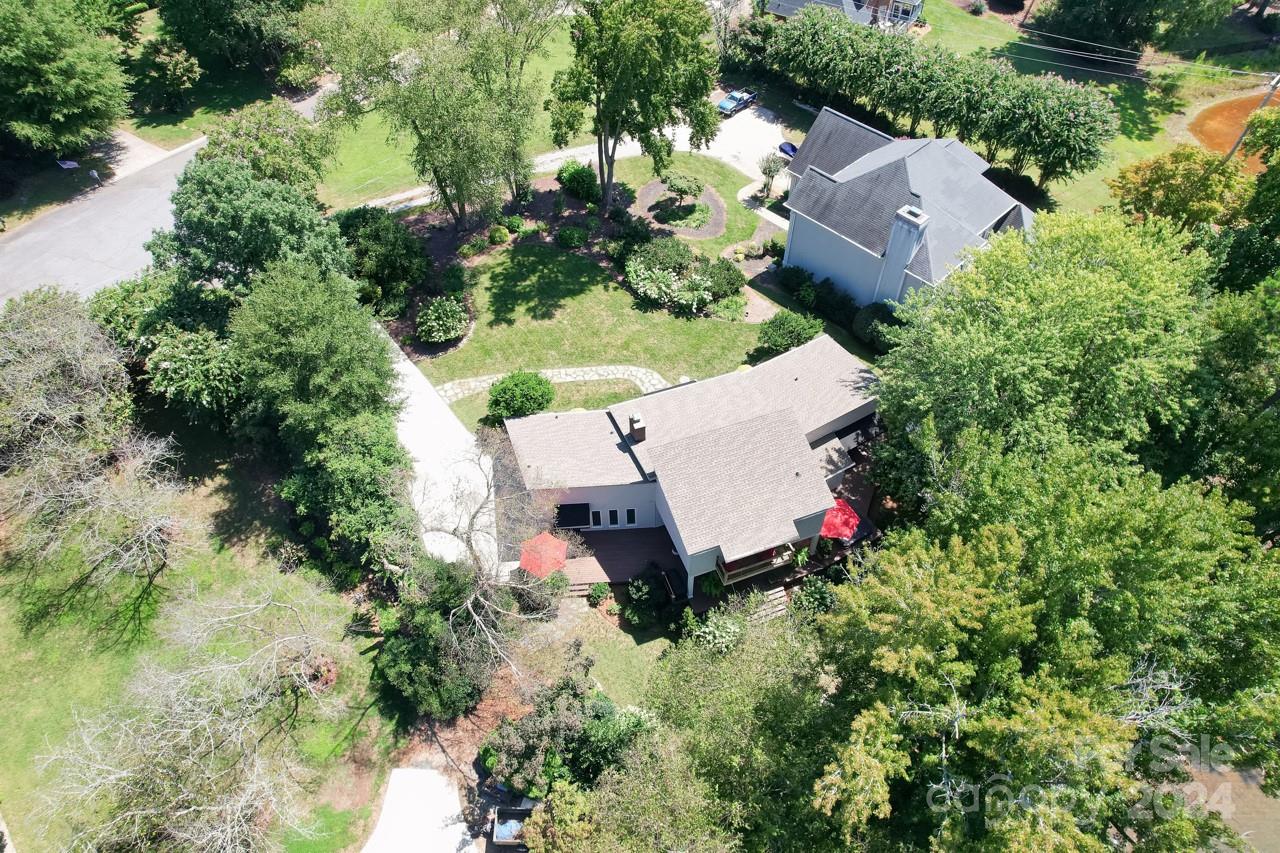 Malibu Pointe - Residential