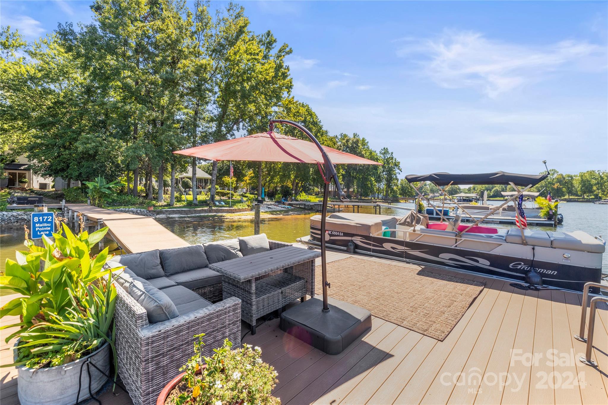 Malibu Pointe - Residential