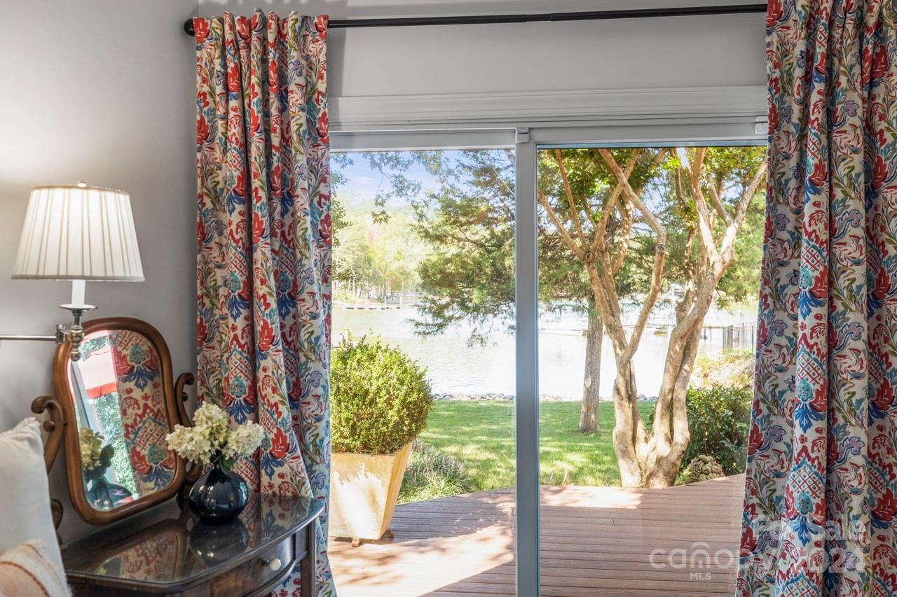 Malibu Pointe - Residential