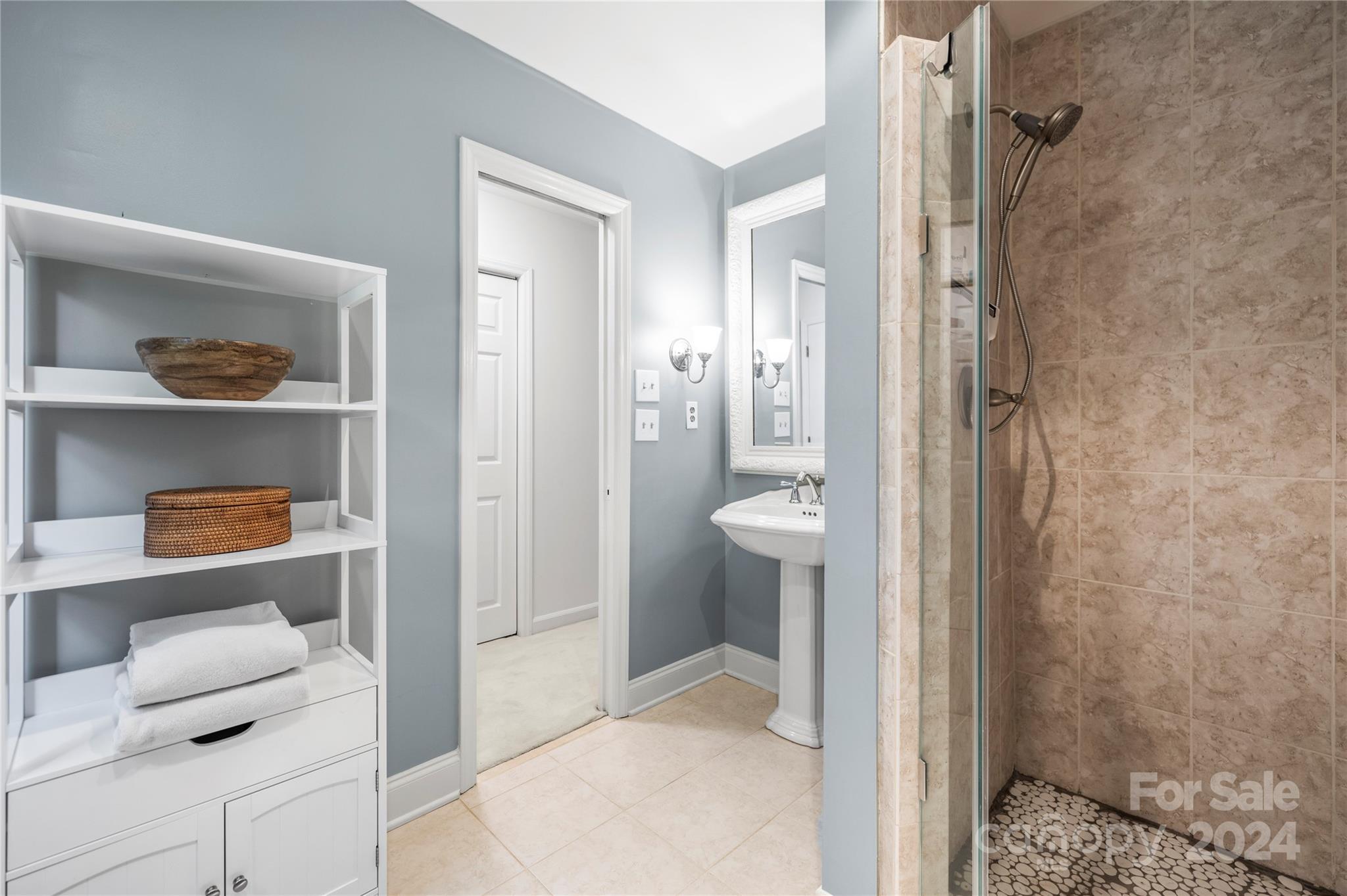 Malibu Pointe - Residential