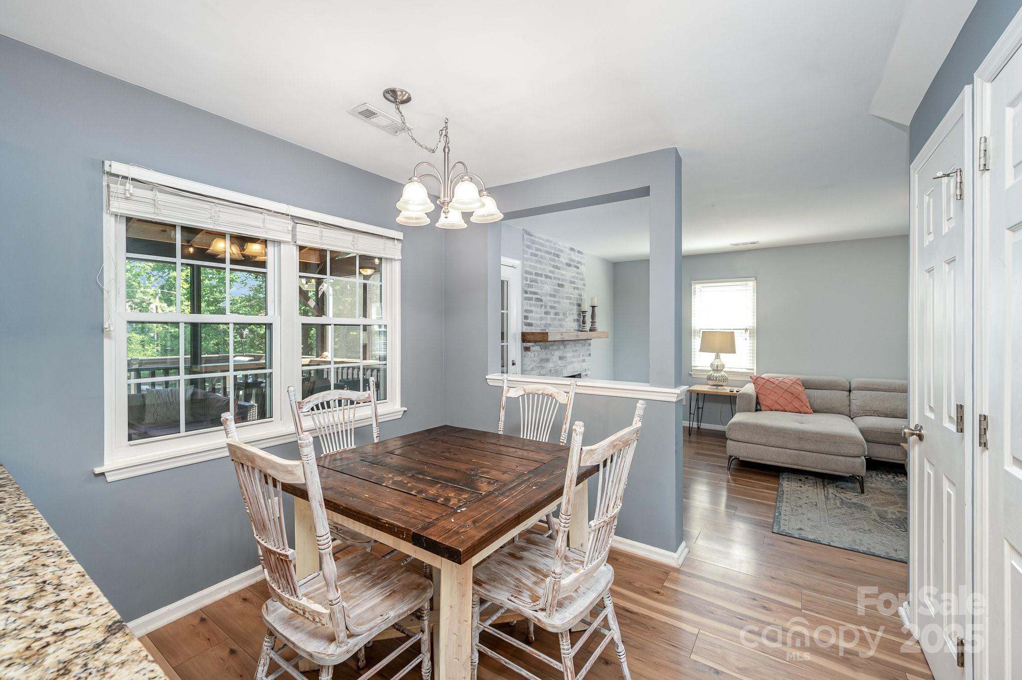 2342 Castlecomer Drive