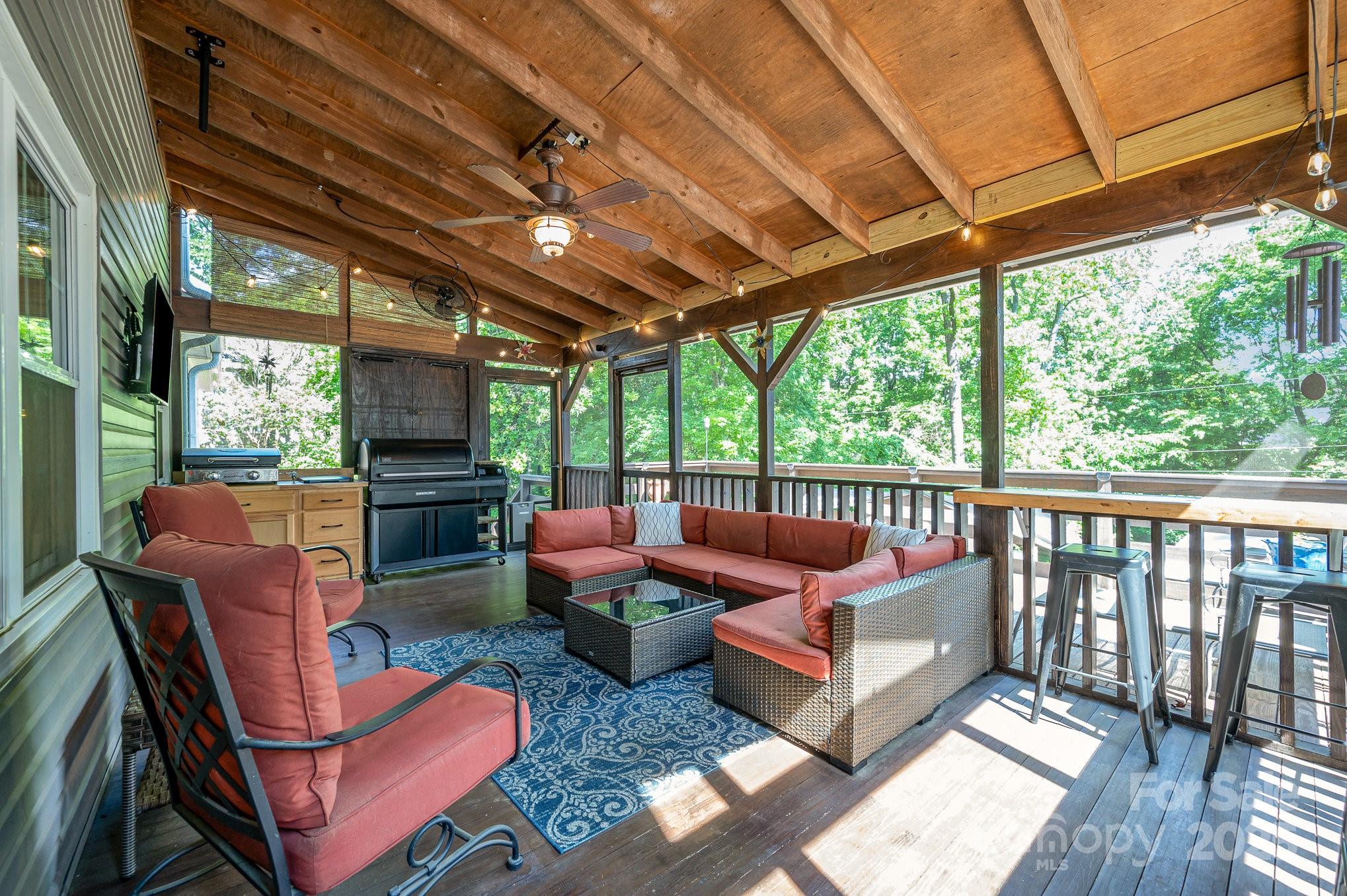 2342 Castlecomer Drive