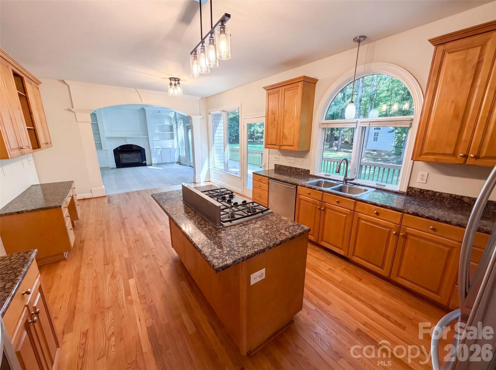 10124 Windtree Lane