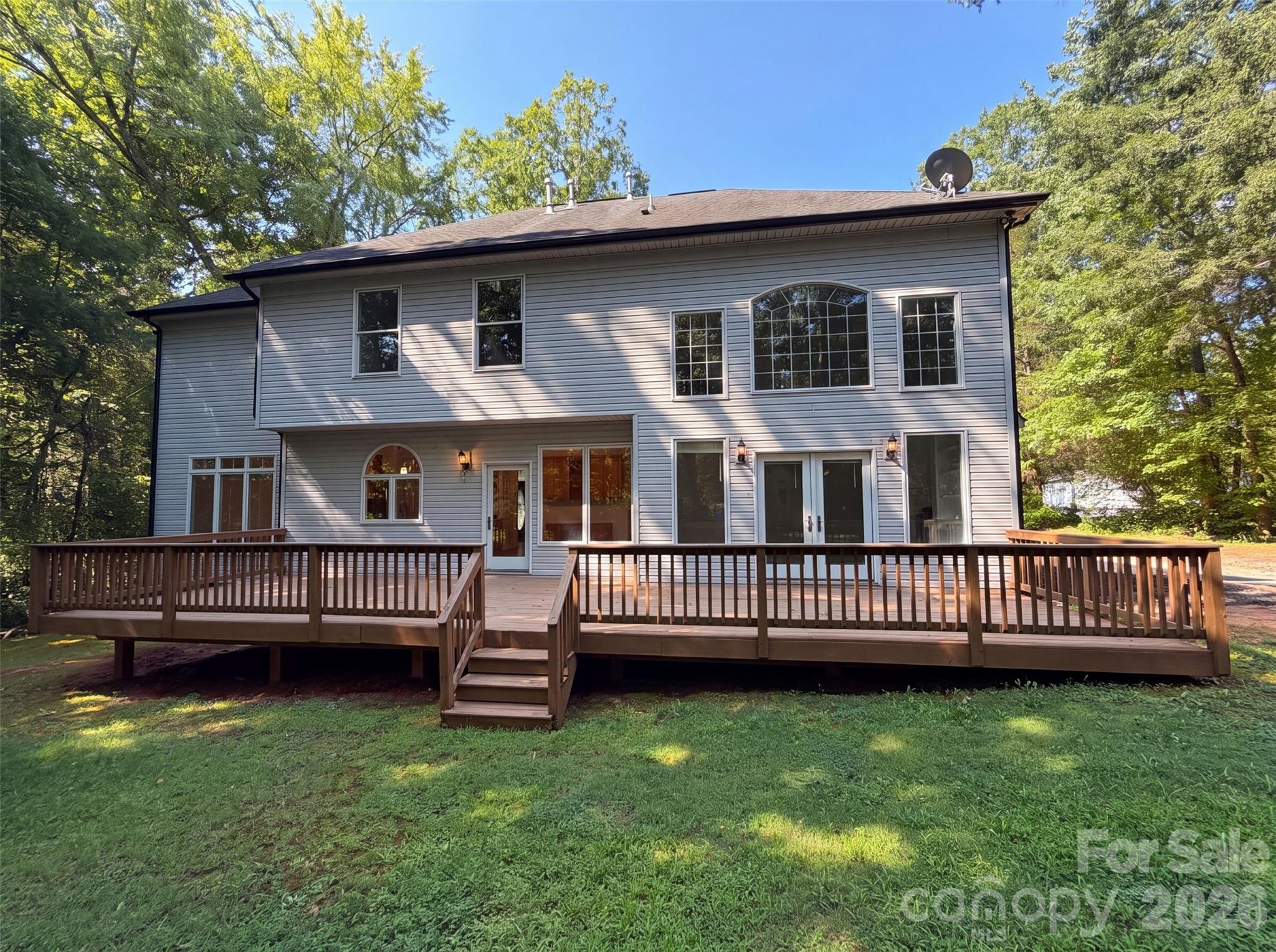 10124 Windtree Lane