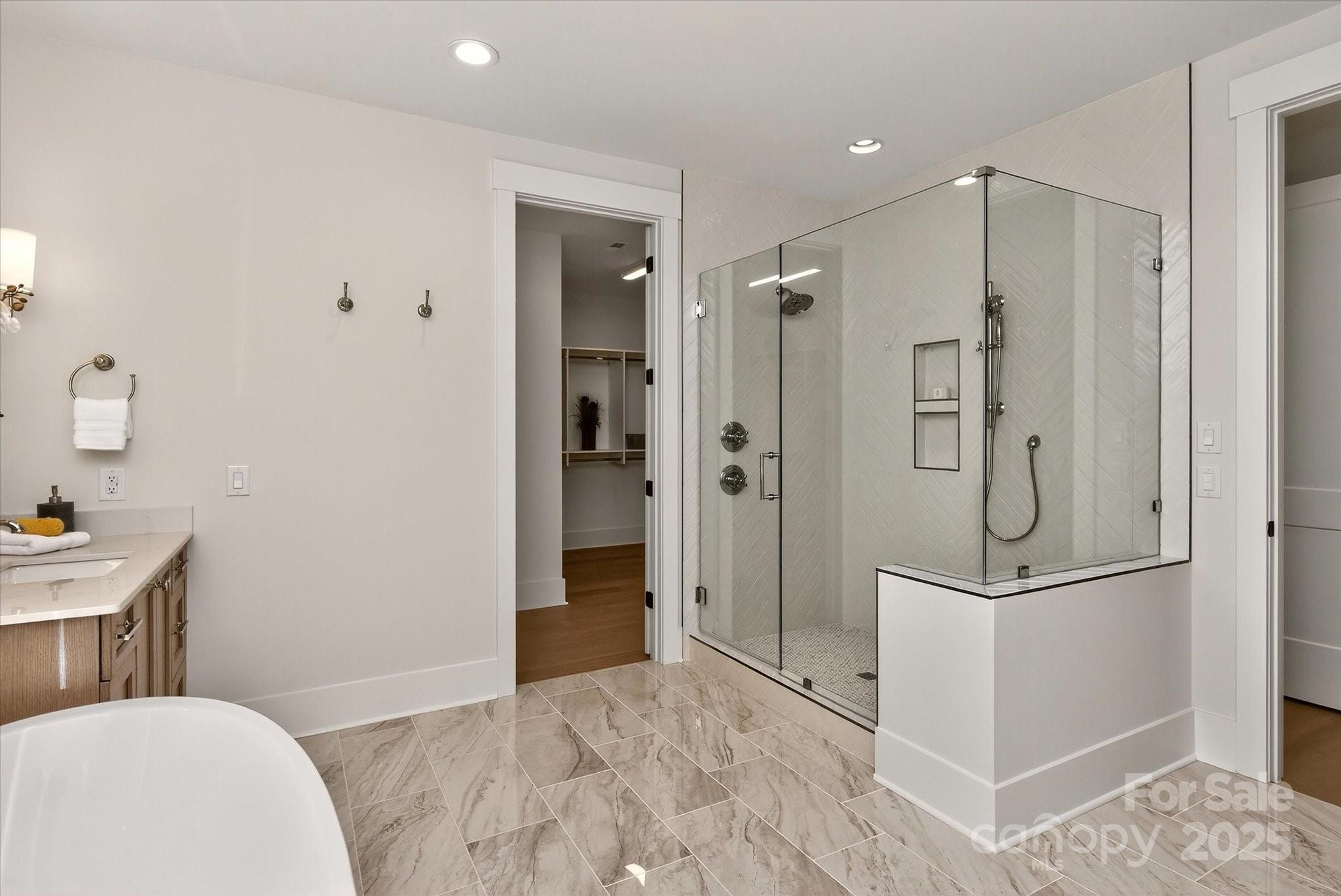 Riverchase Estates - Residential