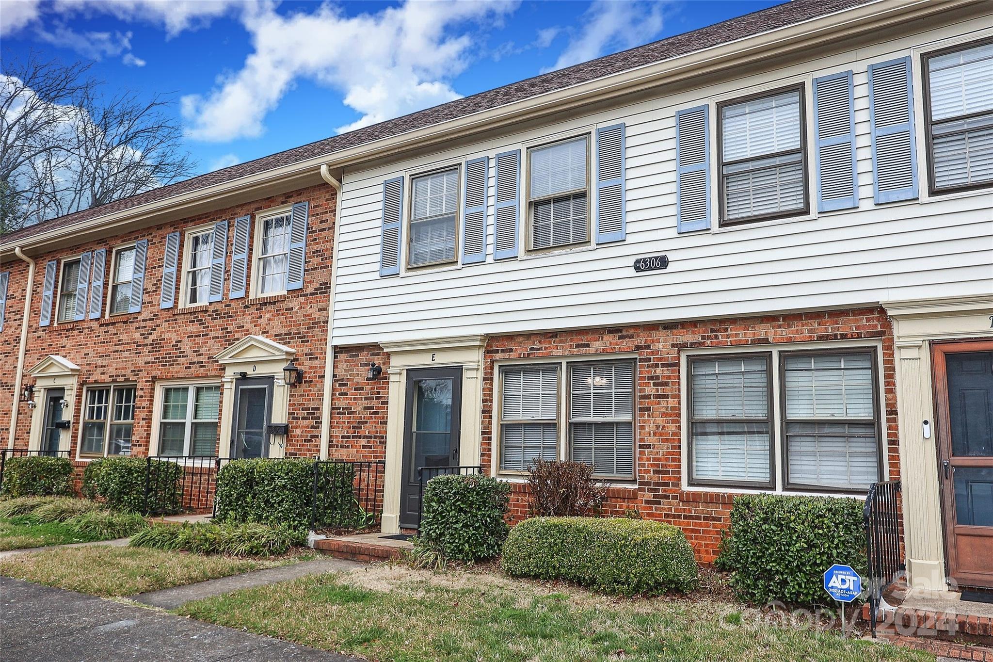 Carriage House - Residential