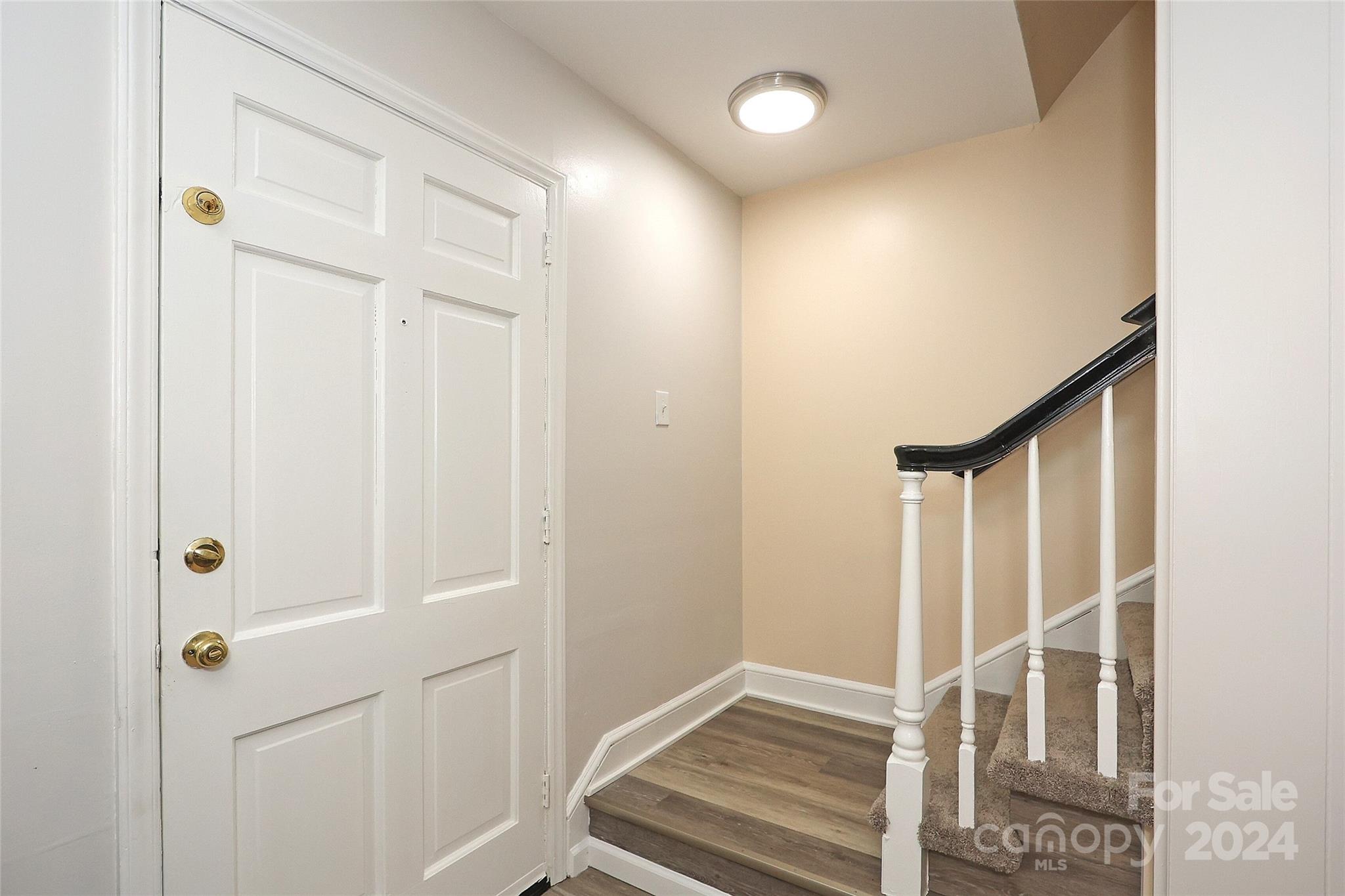 Carriage House - Residential