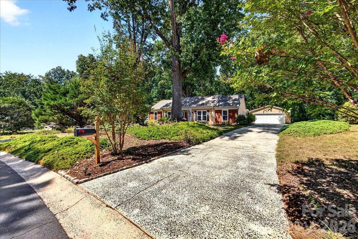 2624 Lawton Bluff Road